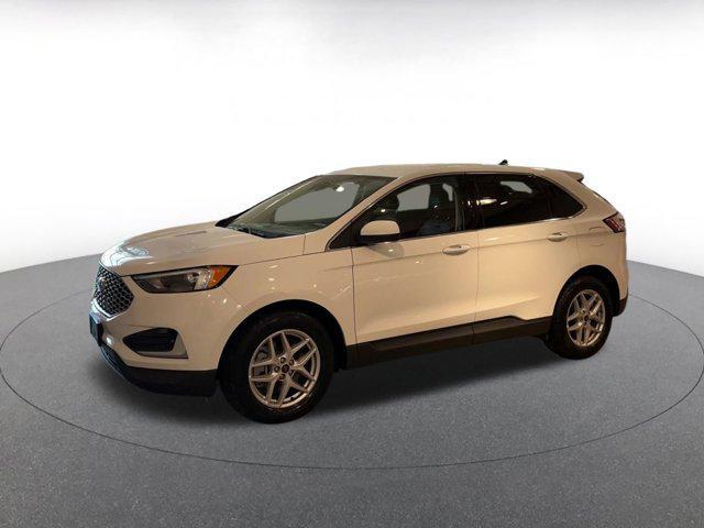 used 2024 Ford Edge car, priced at $23,645
