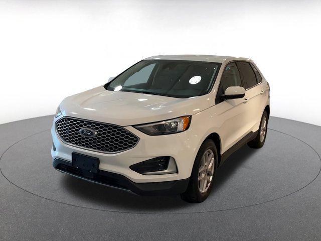 used 2024 Ford Edge car, priced at $23,645