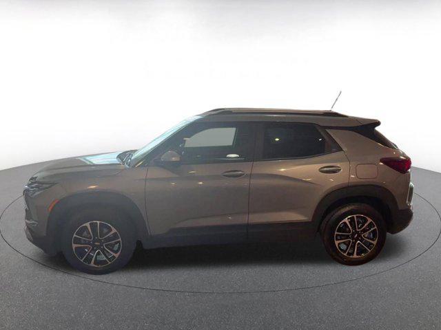 used 2025 Chevrolet TrailBlazer car, priced at $22,686