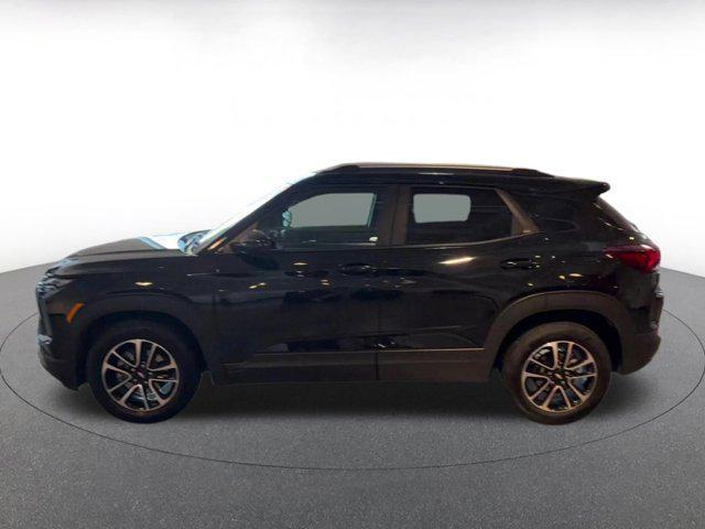 used 2025 Chevrolet TrailBlazer car, priced at $22,772
