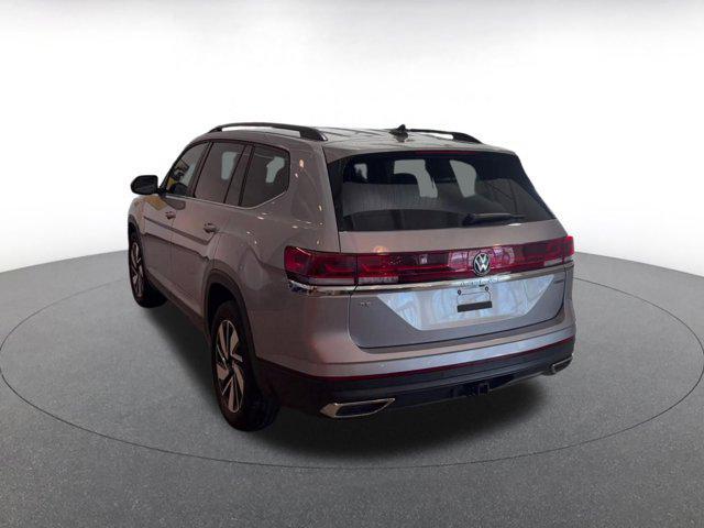 used 2025 Volkswagen Atlas car, priced at $35,059