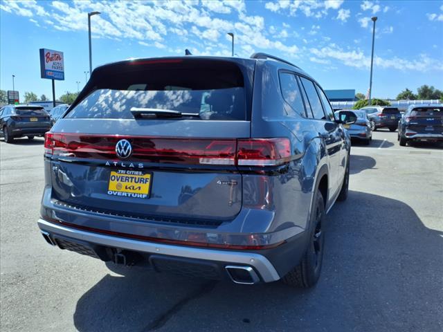 new 2025 Volkswagen Atlas car, priced at $45,014