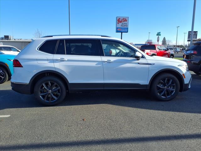 new 2024 Volkswagen Tiguan car, priced at $35,141