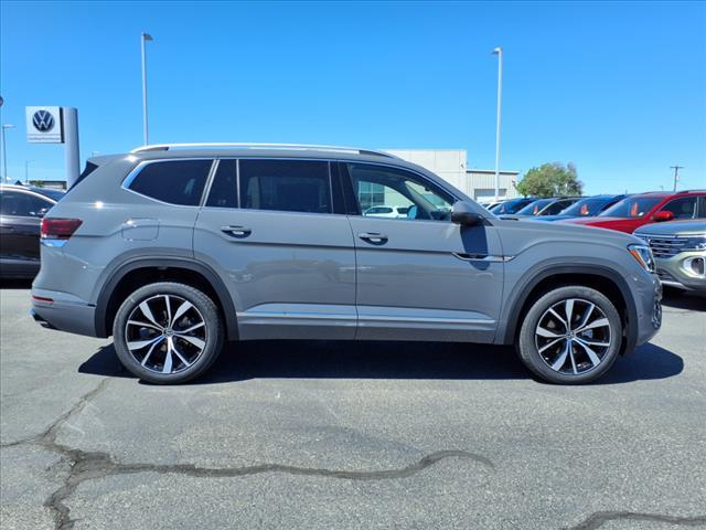 new 2025 Volkswagen Atlas car, priced at $53,699