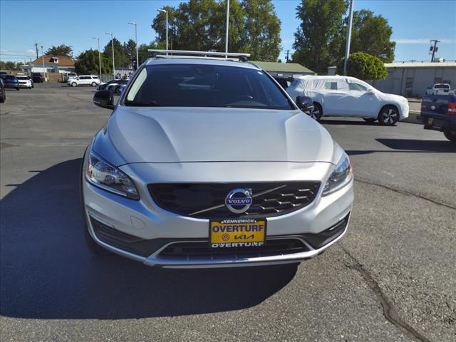 used 2018 Volvo V60 Cross Country car, priced at $18,490