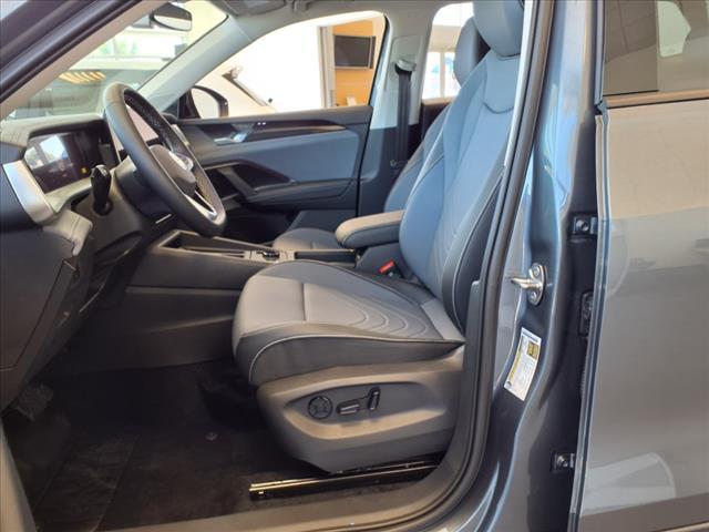 new 2025 Volkswagen Tiguan car, priced at $35,220