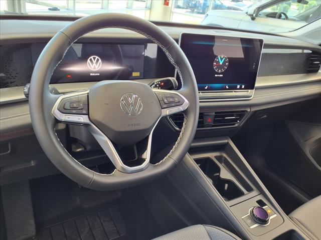 new 2025 Volkswagen Tiguan car, priced at $35,220