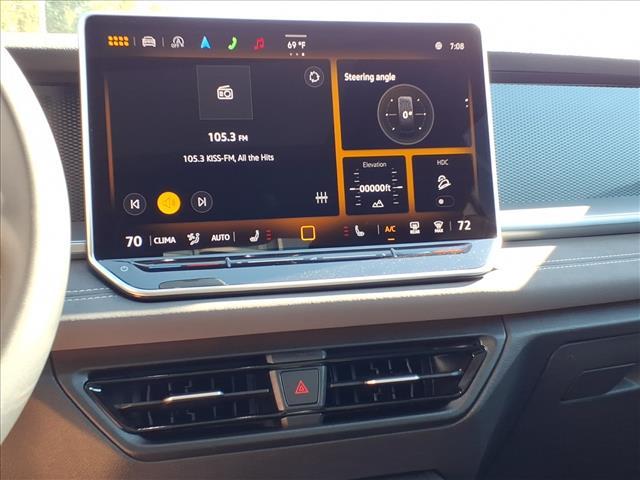 new 2025 Volkswagen Tiguan car, priced at $37,577