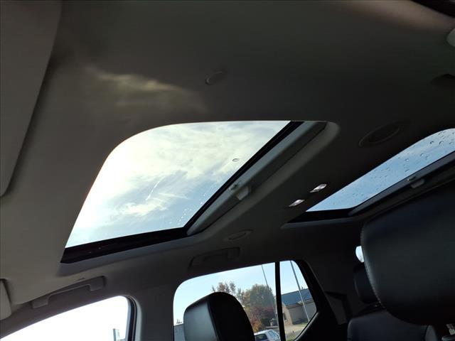 used 2020 Chevrolet Traverse car, priced at $27,658