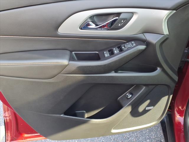 used 2020 Chevrolet Traverse car, priced at $27,658