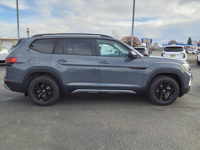 new 2025 Volkswagen Atlas car, priced at $49,346