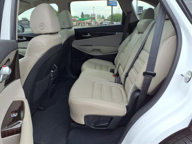 used 2020 Kia Sorento car, priced at $25,433