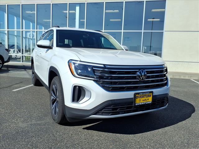 new 2026 Volkswagen Atlas car, priced at $43,654