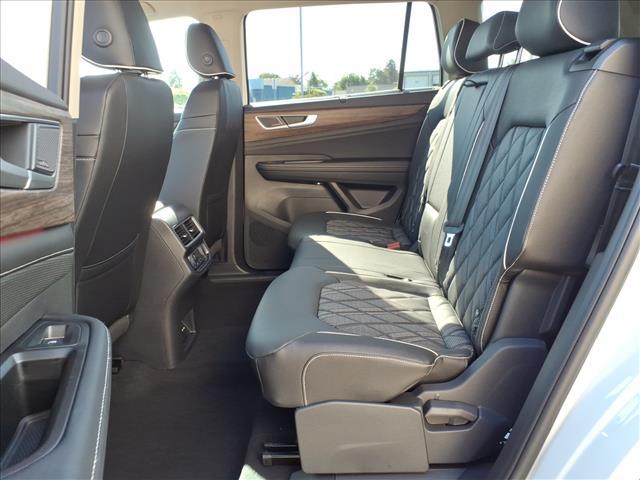 new 2026 Volkswagen Atlas car, priced at $57,804