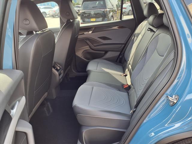 new 2025 Volkswagen Tiguan car, priced at $40,559