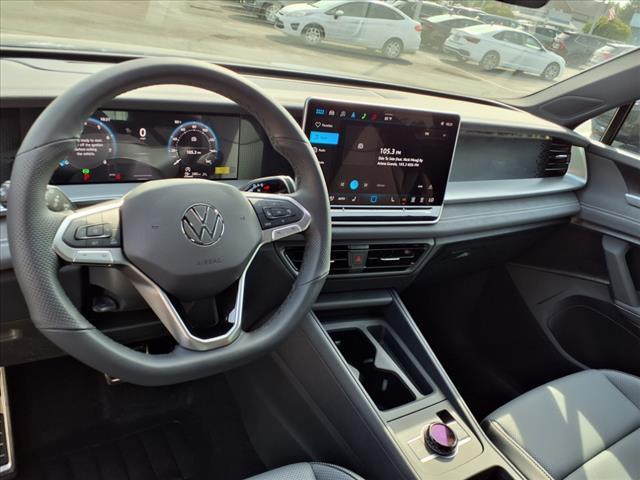 new 2025 Volkswagen Tiguan car, priced at $40,559