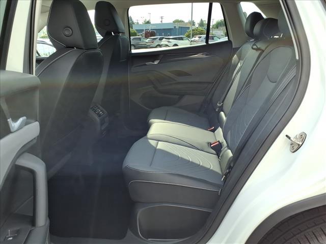 new 2025 Volkswagen Tiguan car, priced at $37,577