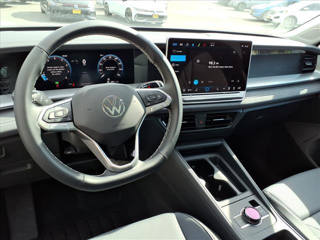 new 2025 Volkswagen Tiguan car, priced at $37,577
