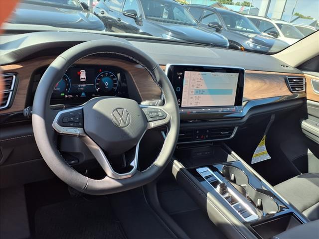 new 2025 Volkswagen Atlas car, priced at $48,348