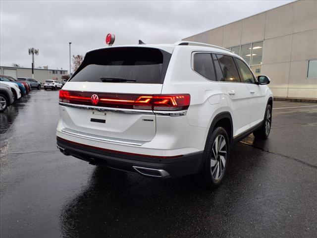 new 2025 Volkswagen Atlas car, priced at $50,658