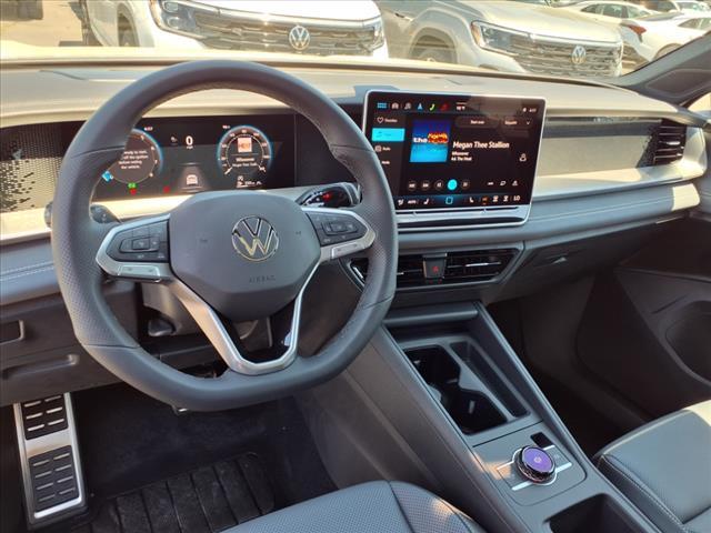 new 2025 Volkswagen Tiguan car, priced at $39,636