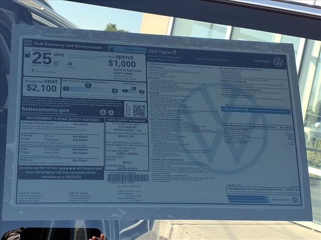 new 2025 Volkswagen Tiguan car, priced at $33,877