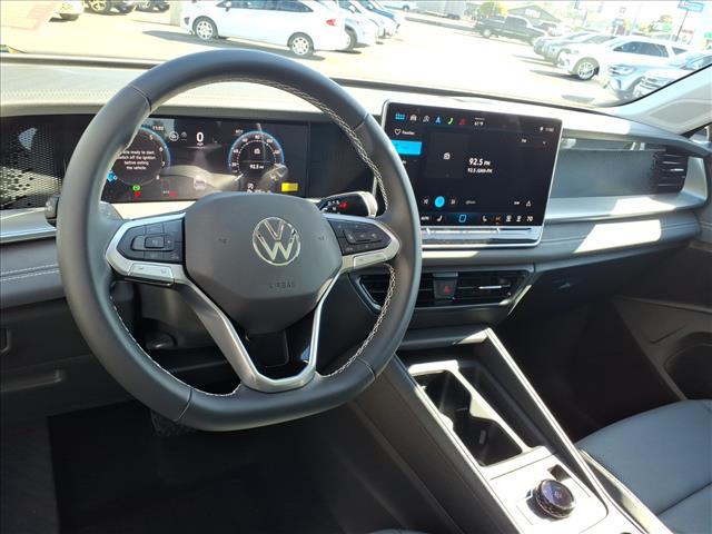 new 2025 Volkswagen Tiguan car, priced at $37,577