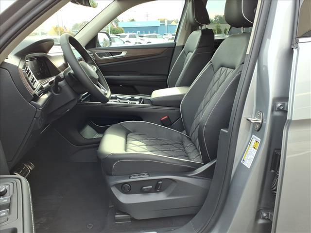 new 2026 Volkswagen Atlas car, priced at $58,044