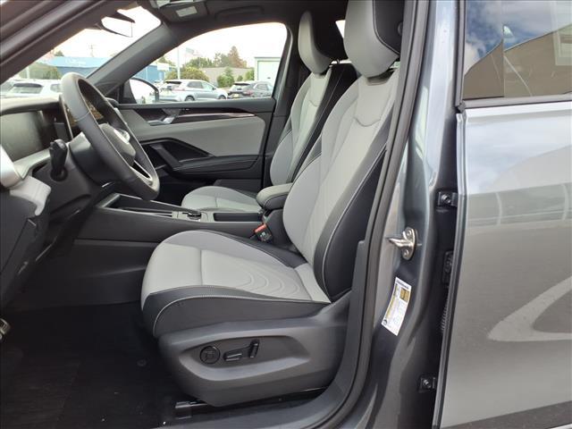 new 2025 Volkswagen Tiguan car, priced at $40,117