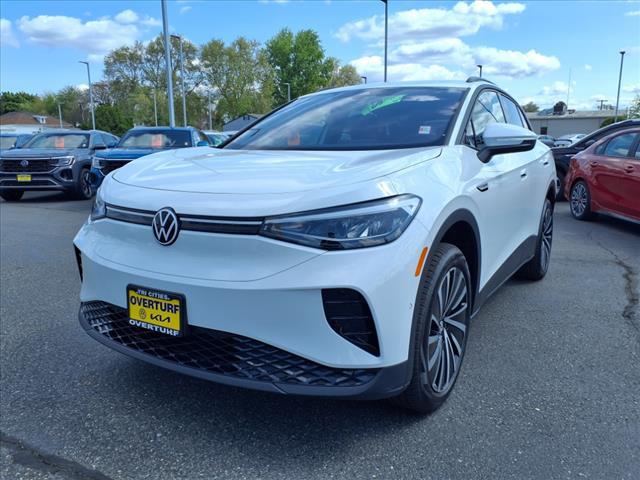 new 2025 Volkswagen ID.4 car, priced at $51,076