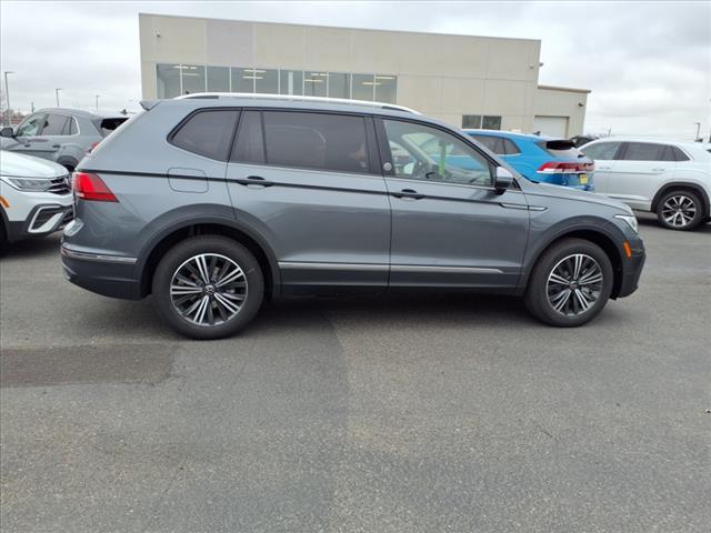 new 2024 Volkswagen Tiguan car, priced at $32,256