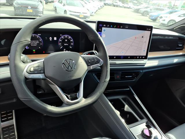 new 2025 Volkswagen Tiguan car, priced at $43,372