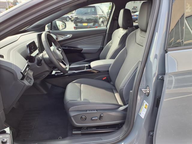new 2025 Volkswagen ID.4 car, priced at $56,581