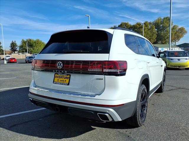 new 2026 Volkswagen Atlas car, priced at $51,003