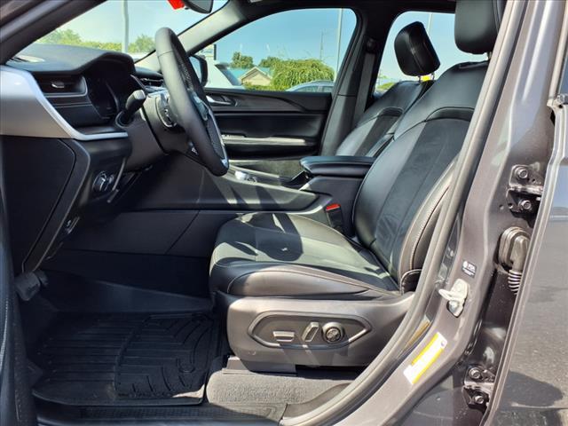 used 2024 Jeep Grand Cherokee car, priced at $38,547