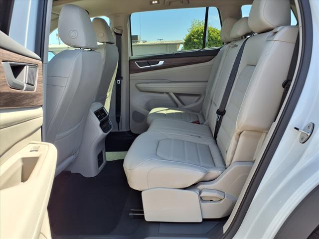 new 2025 Volkswagen Atlas car, priced at $48,694