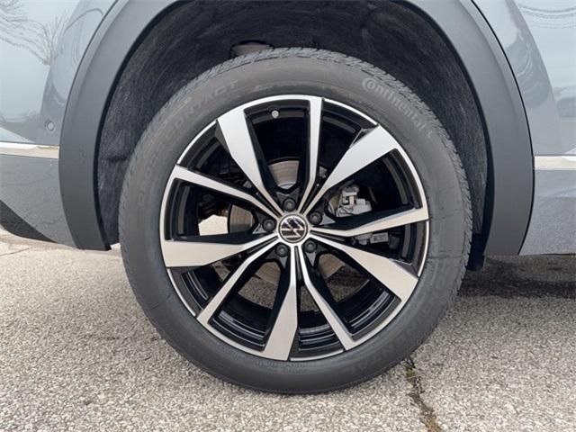 new 2025 Volkswagen Atlas Cross Sport car, priced at $52,851