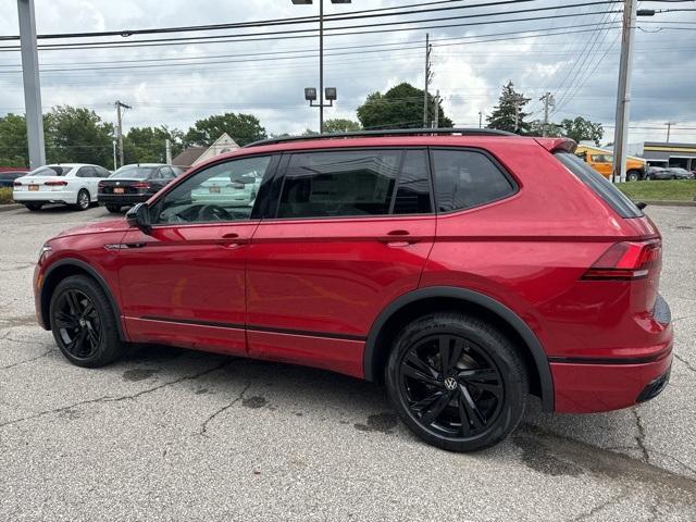 new 2024 Volkswagen Tiguan car, priced at $39,393