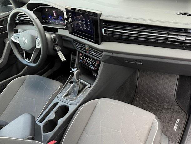 new 2025 Volkswagen Jetta car