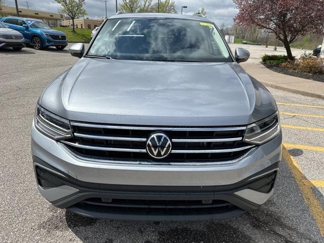 new 2024 Volkswagen Tiguan car, priced at $36,559