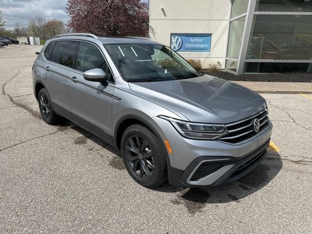 new 2024 Volkswagen Tiguan car, priced at $36,559