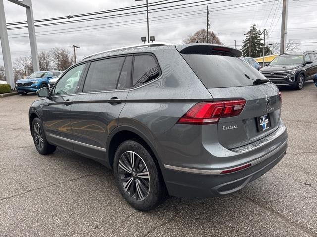 new 2024 Volkswagen Tiguan car, priced at $32,208