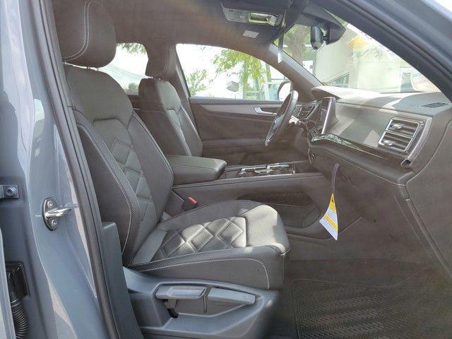 new 2026 Volkswagen Atlas Cross Sport car