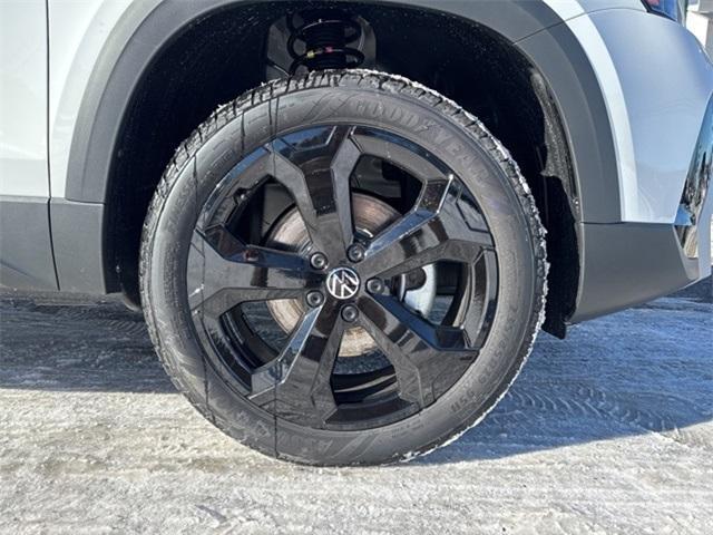 new 2025 Volkswagen Taos car, priced at $35,298