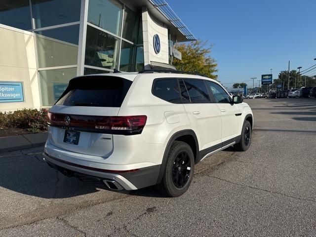 new 2024 Volkswagen Atlas car, priced at $48,477