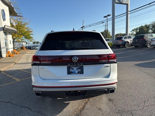 new 2024 Volkswagen Atlas car, priced at $48,477