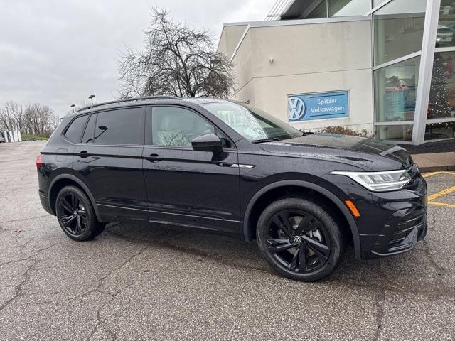 new 2024 Volkswagen Tiguan car, priced at $34,474