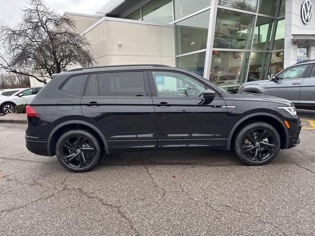 new 2024 Volkswagen Tiguan car, priced at $34,474