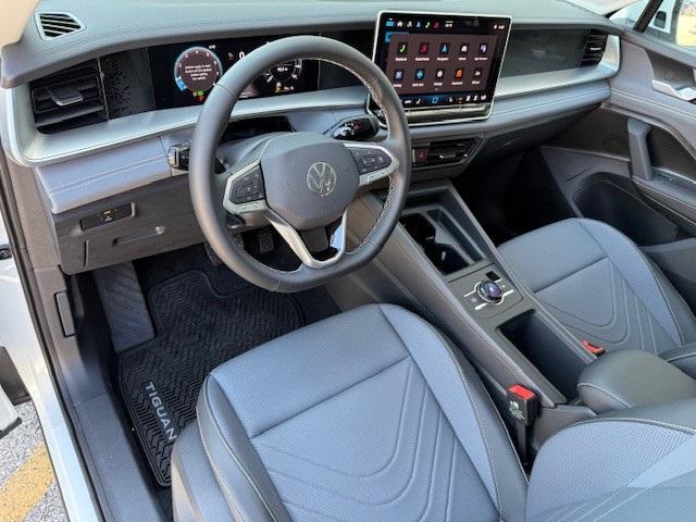 new 2025 Volkswagen Tiguan car, priced at $35,043