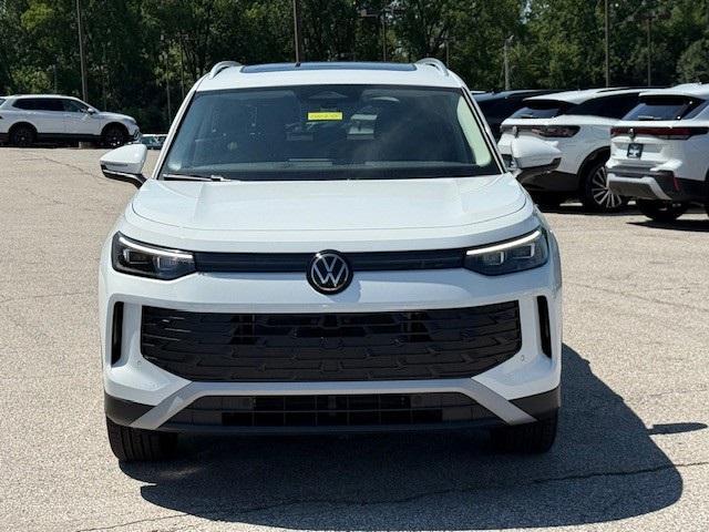 new 2025 Volkswagen Tiguan car, priced at $35,043
